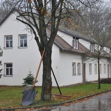 Außenaufnahme der Grundschule Rathmannsdorf