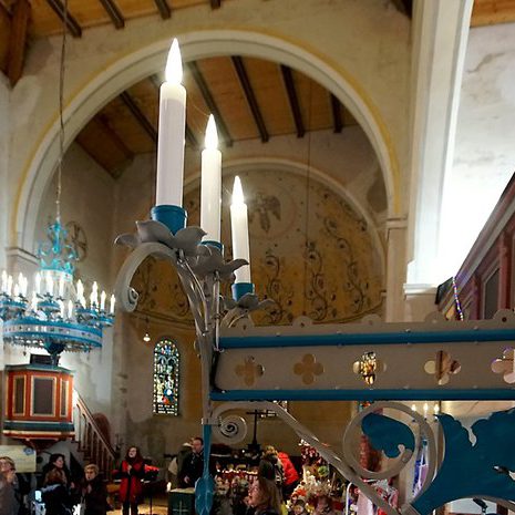 LED-Wandleuchter in der Kirche in Wilsleben